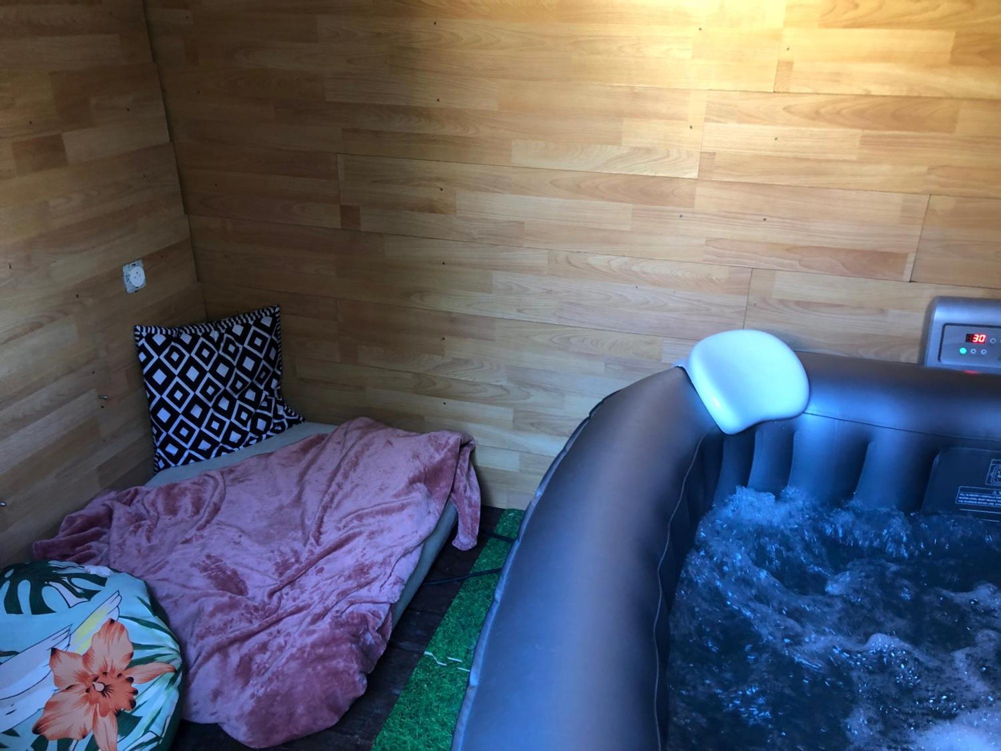 Grand T2 Climatise Avec Jardin Et Spa Narbonne Exterior photo
